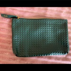 Ipsy makeup bag